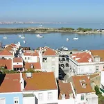 Family Comfort House * Seixal (Setubal)