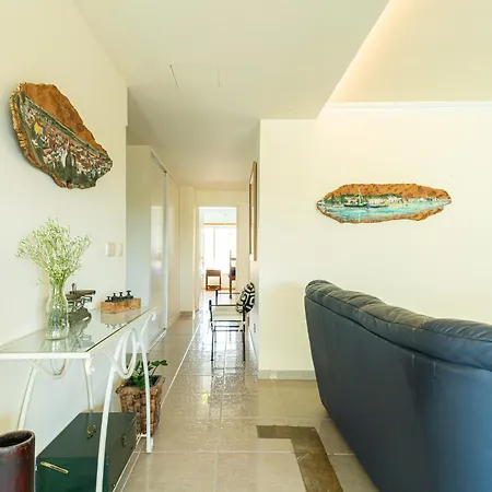 Family Comfort House סיישל