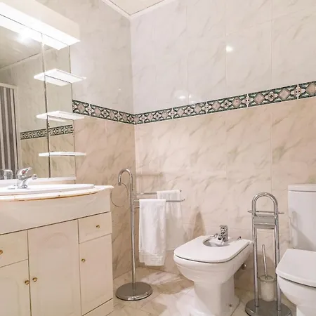 דירה Family Comfort House סיישל